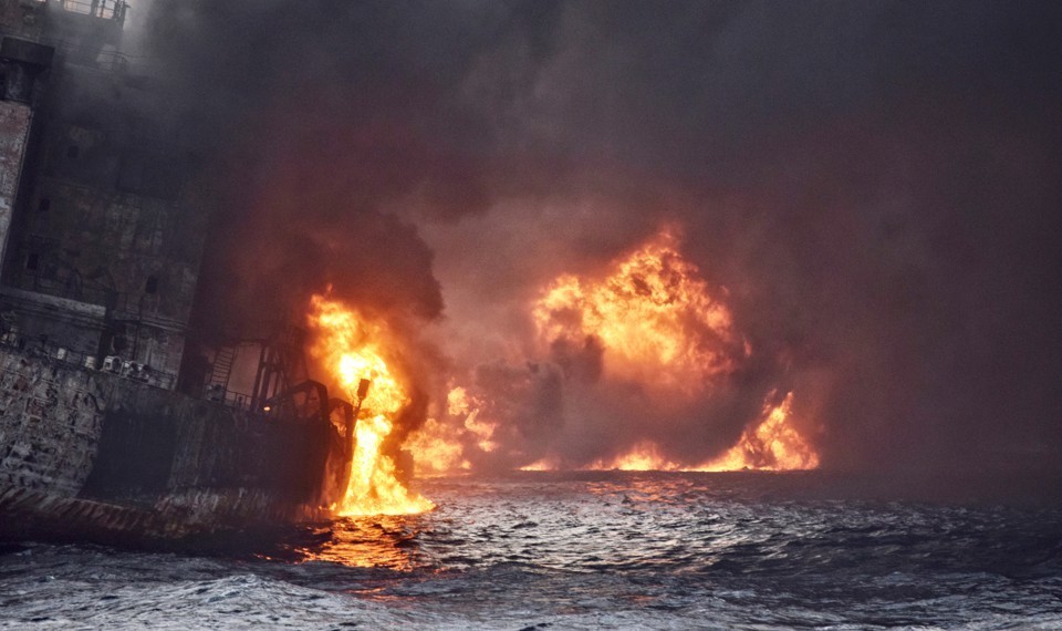 World Has Never Seen an Oil Spill Like This- 32personnel presumed dead